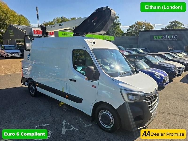 White Used 2021 Renault Master Komfort Van | £34,999 - Image 1/4