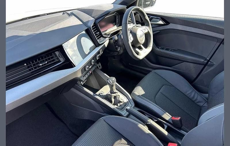 Used Audi A1 Black Edition 147 HP (108 kW) 2026 White SUV