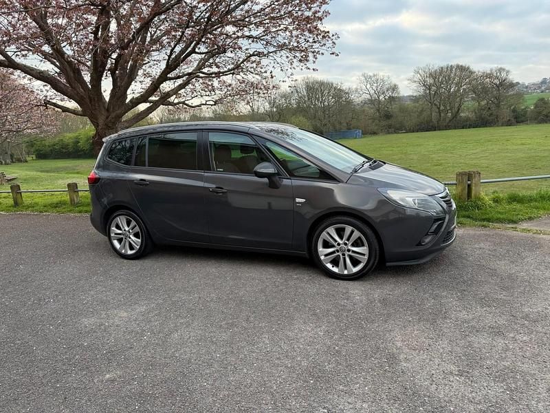 Used Vauxhall Zafira Tourer SRi 165 HP (121 kW) 2013 Grey MPV