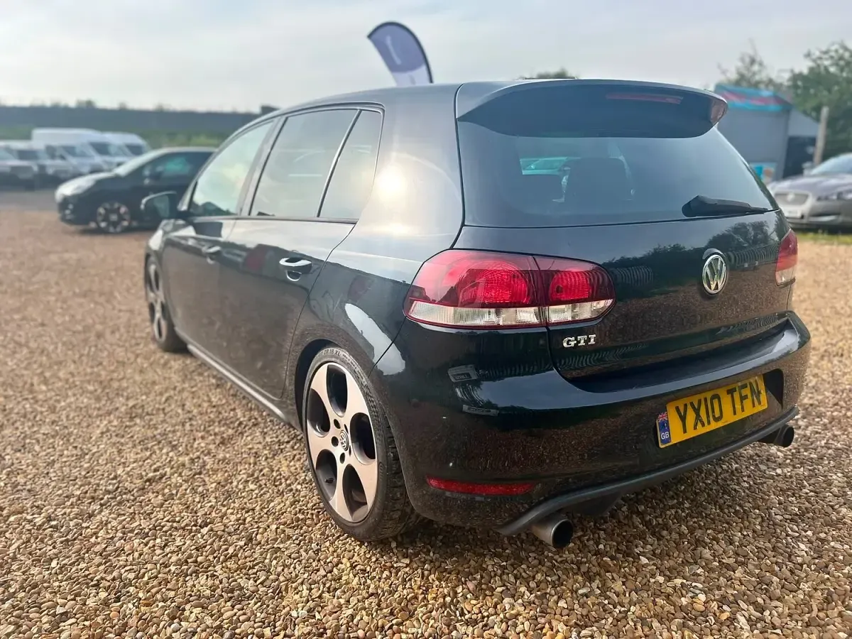 Used VW Golf VI GTI 210 HP (154 kW) 2010 Black Hatchback