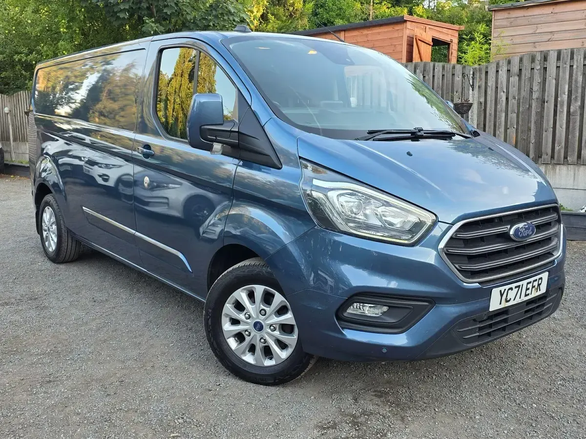 Used Ford Transit Custom Limited 130 HP (95 kW) 2021 Blue Van