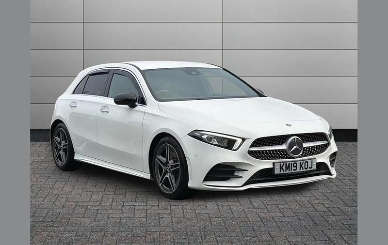 Used Mercedes A250 AMG line 224 HP (164 kW) 2019 White Hatchback
