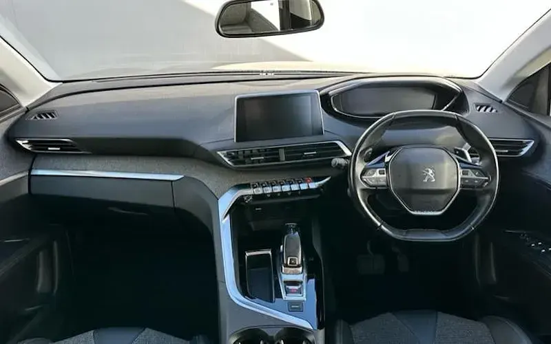 Used Peugeot 3008 Allure 131 HP (96 kW) 2020 Grey SUV