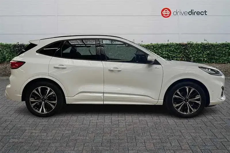 Used Ford Kuga ST-Line X 225 HP (165 kW) 2023 White SUV