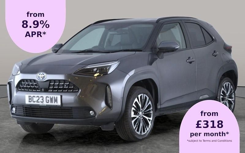 Used 2024 Toyota Yaris Hybrid Estate | £22,121 (Fair price) - Image 1/2