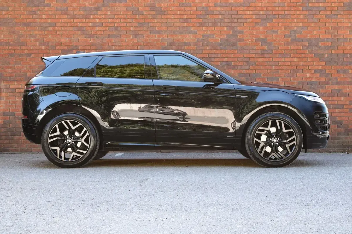 Used Land Rover Range Rover evoque R-Dynamic 2019 Black SUV