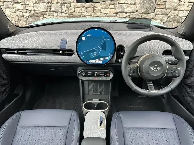New Mini Cooper Exclusive 113 kW (154 HP) 2026 Green Hatchback