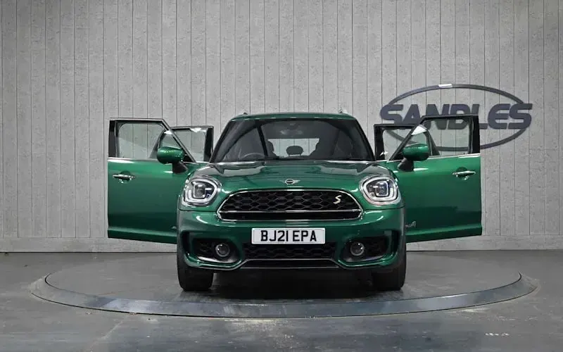 Used Mini Cooper S Countryman Sport 220 HP (161 kW) 2021 Green SUV