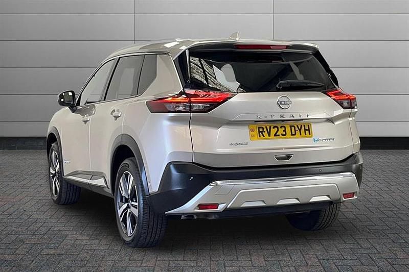 Used Nissan X-Trail Tekna 213 HP (156 kW) 2023 Silver SUV