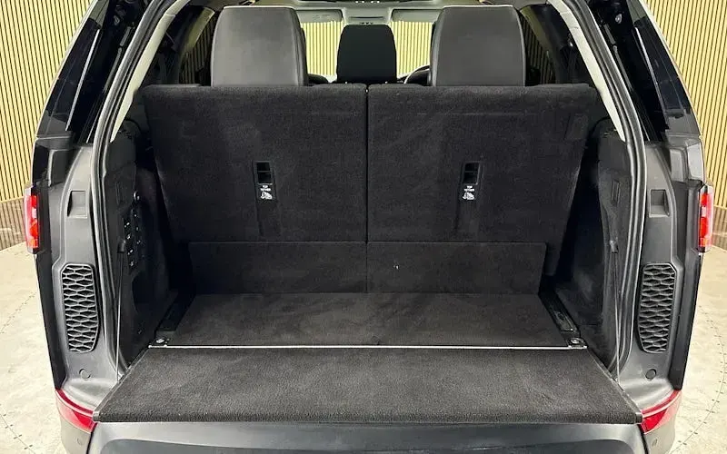 Used Land Rover Discovery HSE Luxury 306 HP (225 kW) 2019 Black SUV