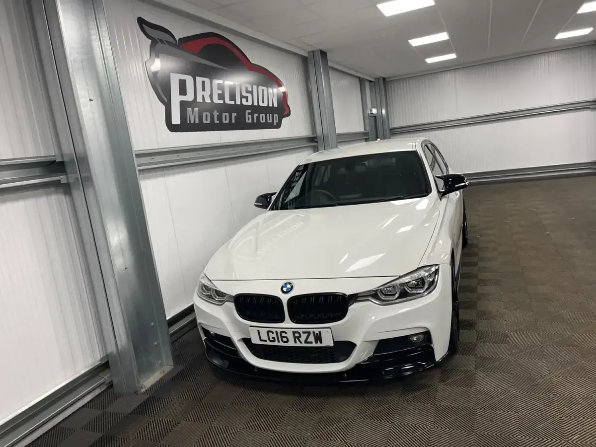 Begagnad BMW 320 M Sport 2016 Vit Sedan