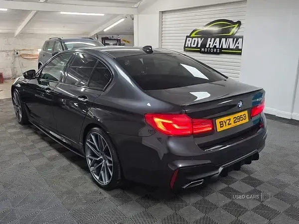 Begagnad BMW 530 M Sport 2018 Grå Sedan