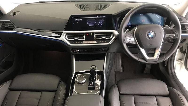 Used BMW 330e Sport Line 288 HP (211 kW) 2021 White Sedan