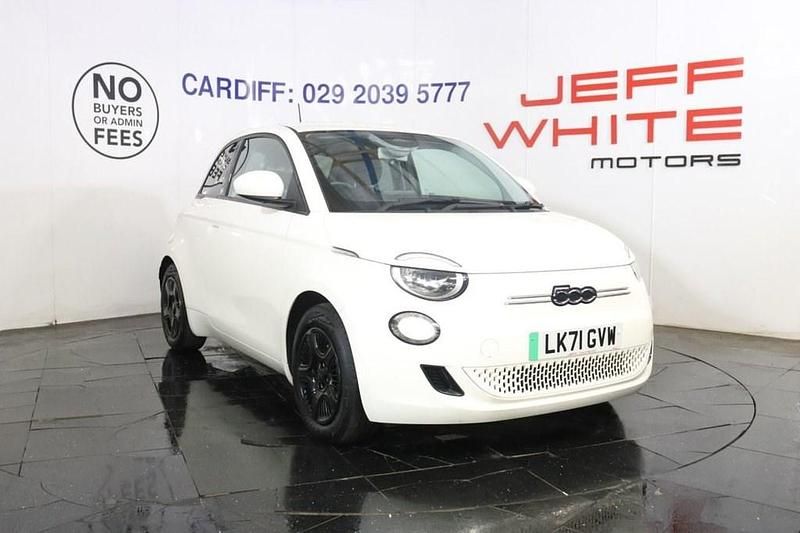Used Fiat 500e Passion 86 kW (118 HP) 2021 White Hatchback