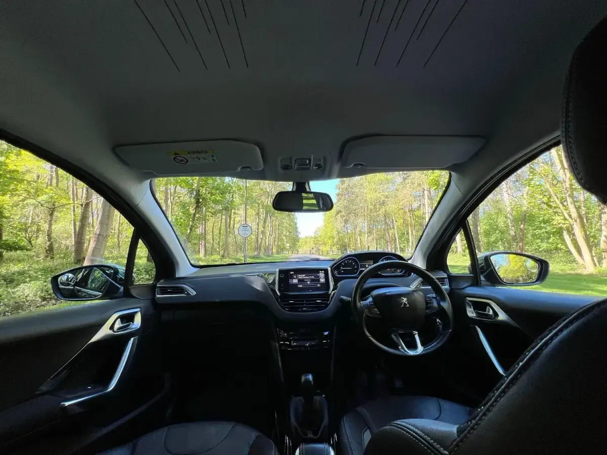 Second-hand Peugeot 2008 Allure 2015 Negru SUV