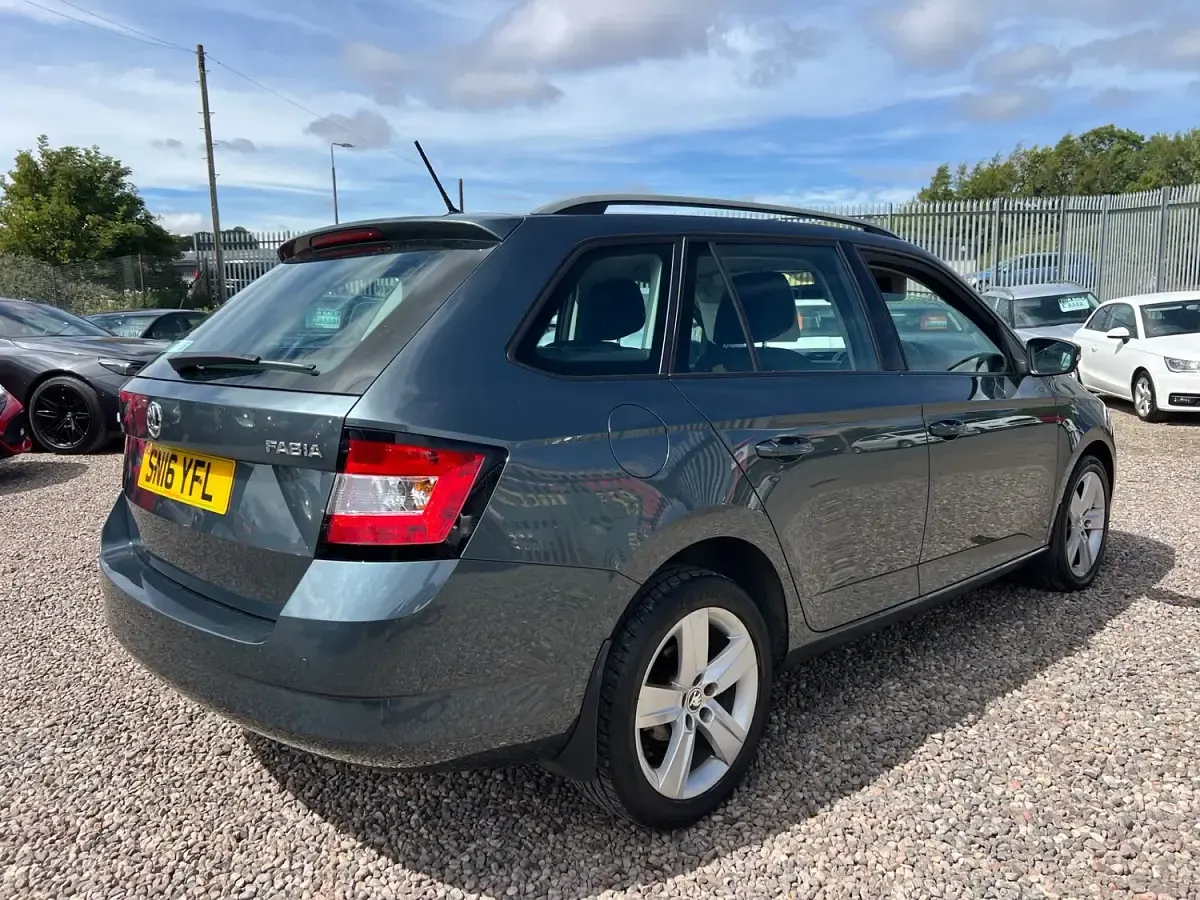 Used Skoda Fabia SE L 110 HP (80 kW) 2016 Grey Estate