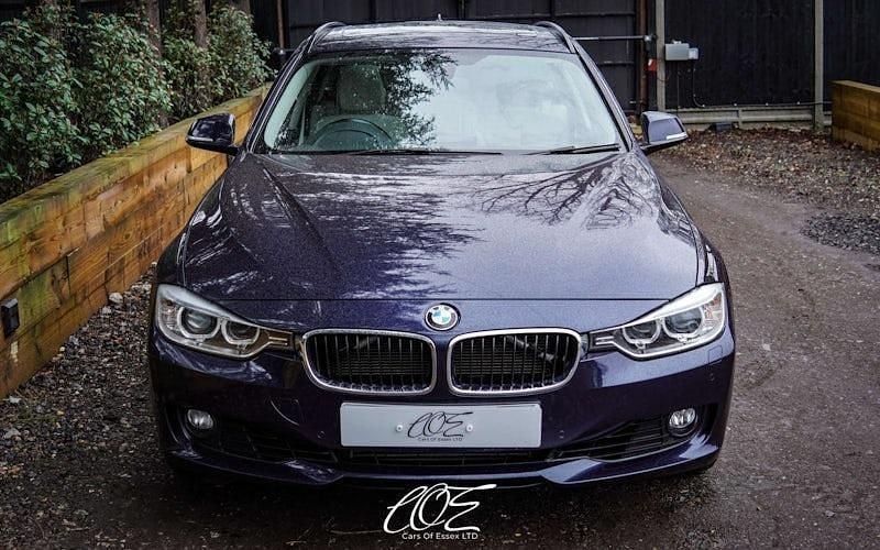 Used BMW 330 Comfort Edition 258 HP (189 kW) 2015 Blue Estate