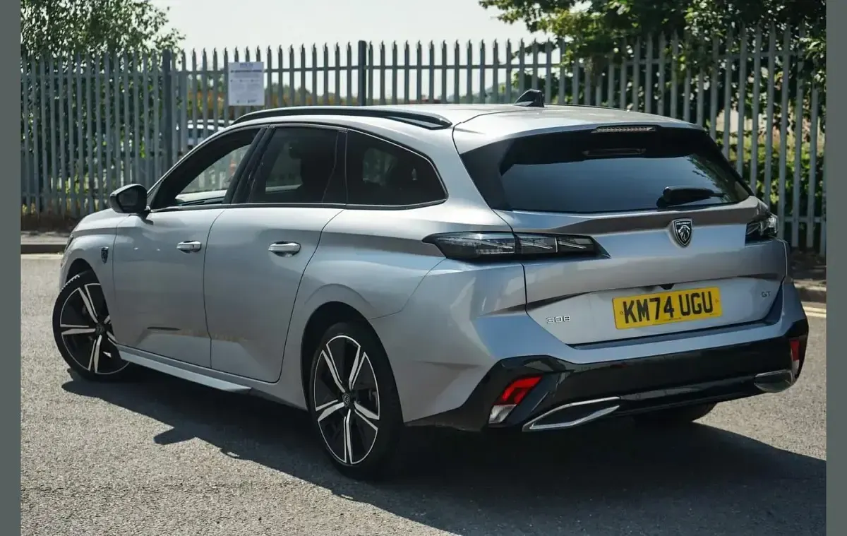 Used Peugeot 308 GTi 130 HP (95 kW) 2024 Grey Estate