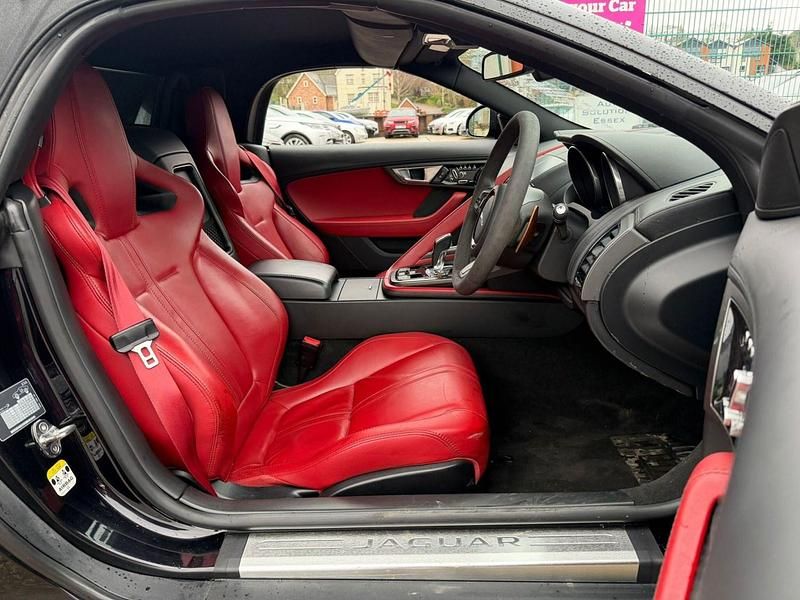 Usado Jaguar F-Type R 380 HP (279 kW) 2013 Preto Cabrios