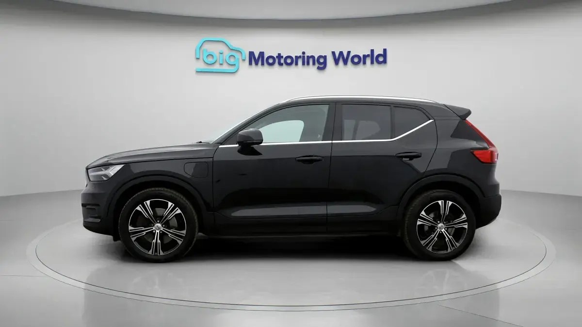Second-hand Volvo XC40 Ultimate 258 CP (189 kW) 2022 Negru SUV