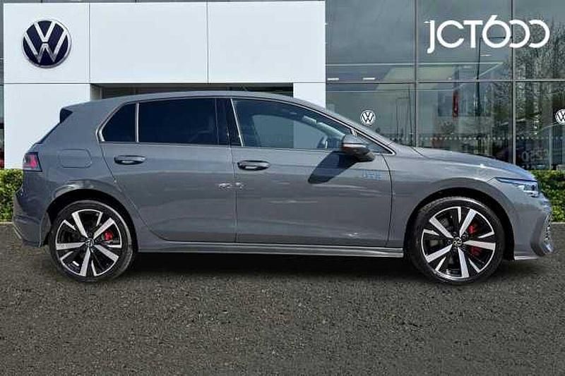 New VW Golf VIII 272 HP (200 kW) 2026