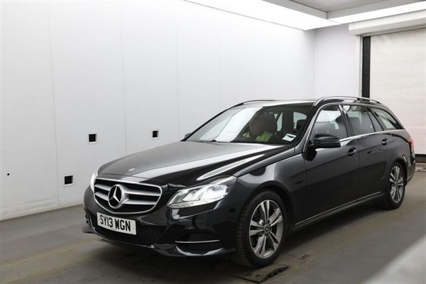 Black Used 2013 Mercedes E220 SE Estate | £6,395 (Fair price) - Image 1/1