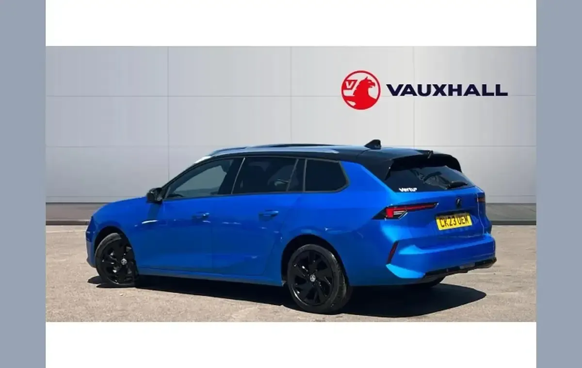 Used Vauxhall Astra 131 HP (96 kW) 2023 Blue Estate