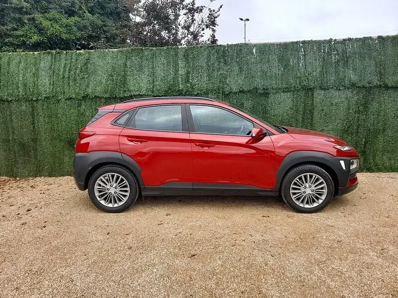 Used Hyundai Kona SE 118 HP (86 kW) 2019 Red SUV