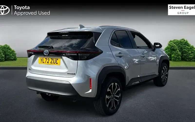 Used Toyota Yaris Hybrid Design 116 HP (85 kW) 2026 Estate