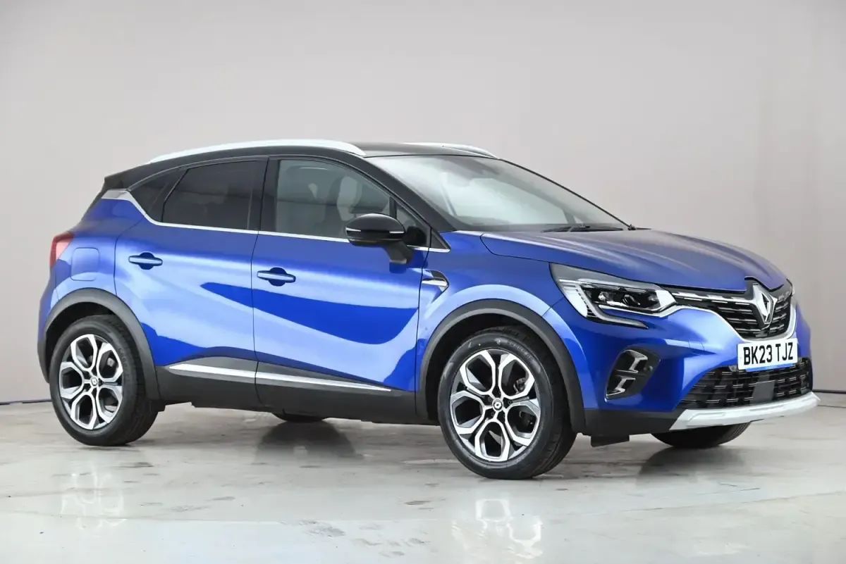 Second-hand Renault Captur Techno 143 CP (105 kW) 2023 SUV