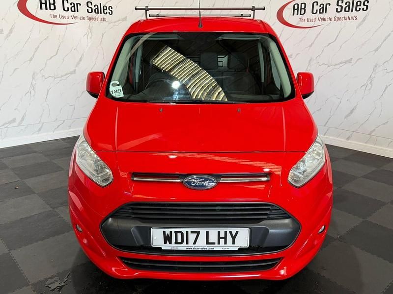 Used Ford Transit Connect Limited 120 HP (88 kW) 2017 Red MPV
