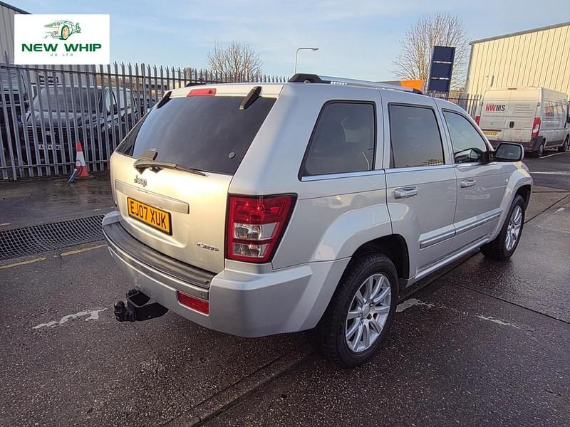 Used Jeep Grand Cherokee Overland 215 HP (158 kW) 2007 Silver SUV