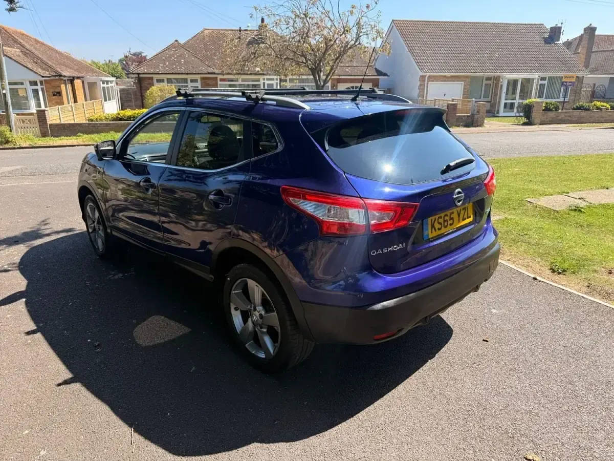 Usado Nissan Qashqai N-TEC 110 HP (80 kW) 2016 Azul SUV