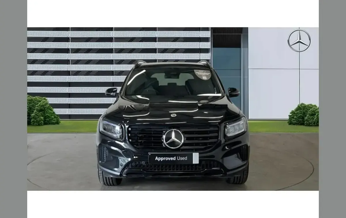 Begagnad Mercedes GLB200 Executive 161 HK (118 kW) 2025 Svart SUV