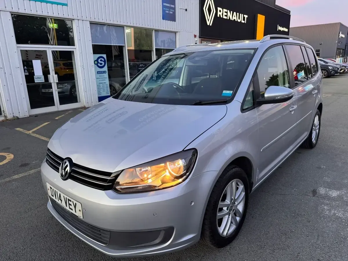 Used VW Touran SE 105 HP (77 kW) 2014 Silver MPV
