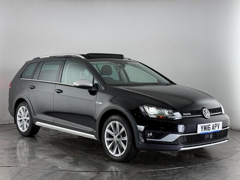 Used VW Golf Alltrack S 152 HP (111 kW) 2016 Black Estate