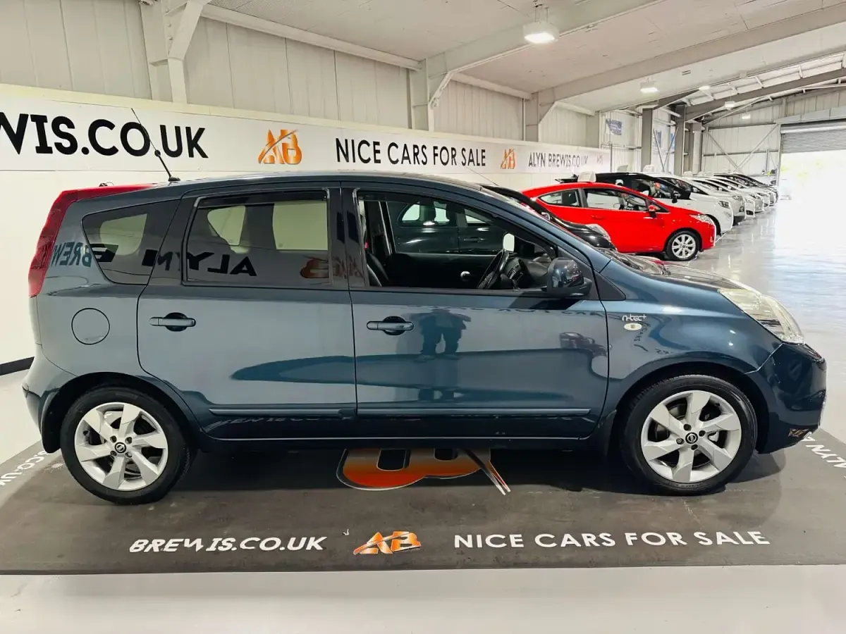 Used Nissan Note N-TEC 90 HP (66 kW) 2012 Blue Hatchback