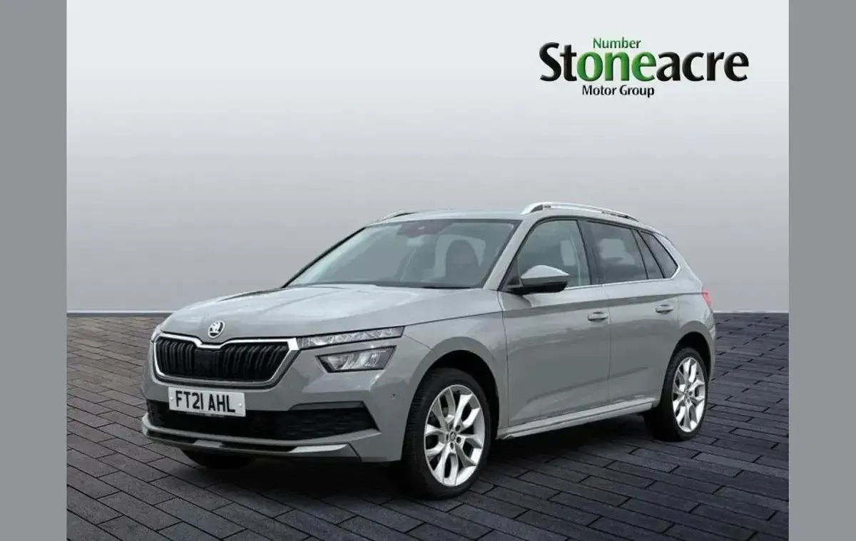 Usado Skoda Kamiq SE L 147 HP (108 kW) 2021 Cinzento SUV