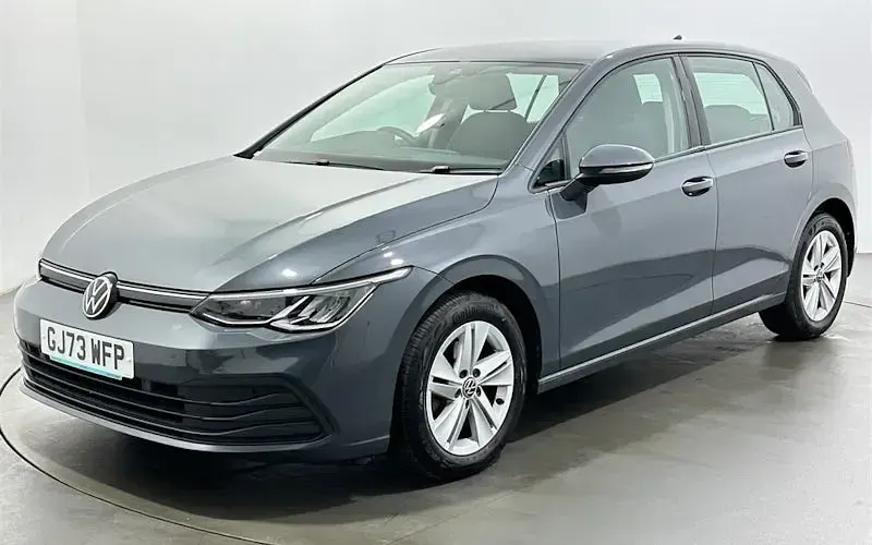 Used VW Golf VIII Life 150 HP (110 kW) 2023 Grey Hatchback