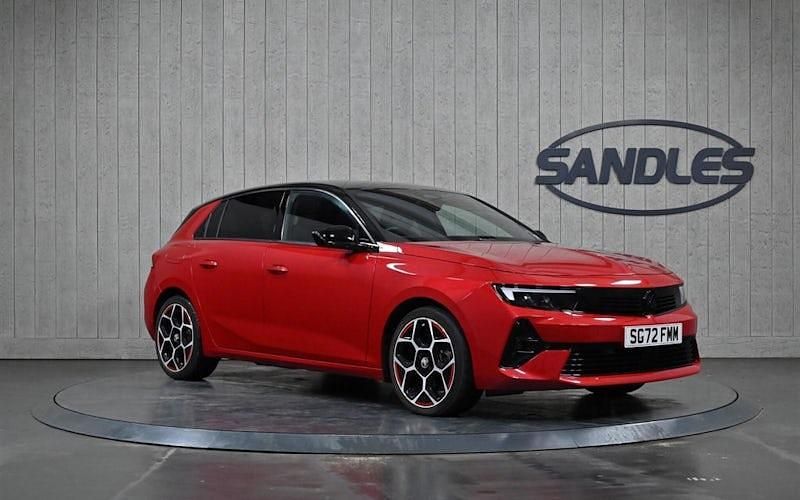 Used Vauxhall Astra GS Line 181 HP (133 kW) 2022 Red Hatchback