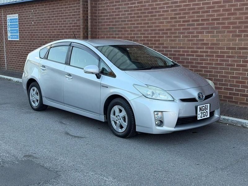 Used Toyota Prius 2011 Silver Hatchback
