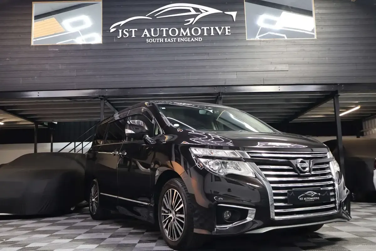 Used Nissan Elgrand 2015 Black MPV