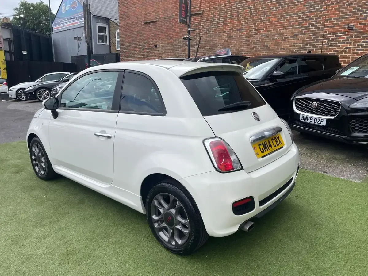 Used Fiat 500 S 69 HP (50 kW) 2014 White Hatchback