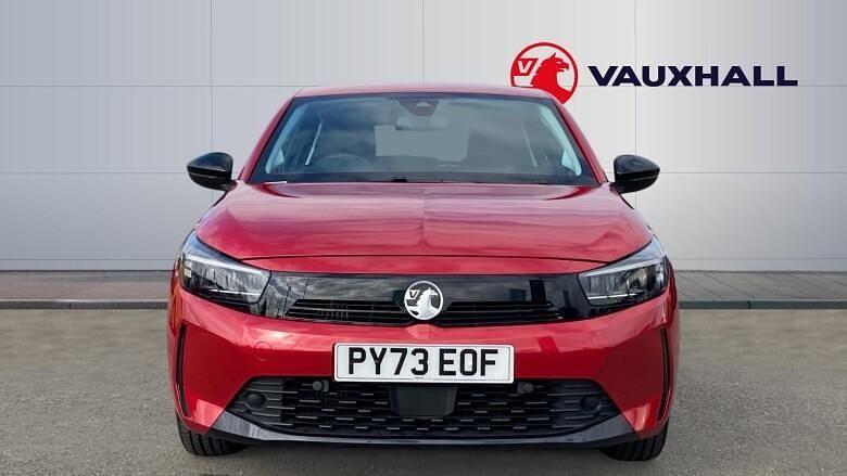 Używany Vauxhall Corsa Design Edition 100 KM (73 kW) 2023 Czerwony Hatchback