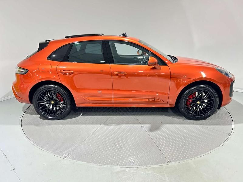 Used Porsche Macan GTS 440 HP (323 kW) 2022 Orange SUV