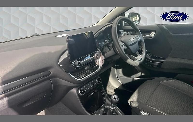 Used Ford Puma Titanium 125 HP (91 kW) 2023 White SUV