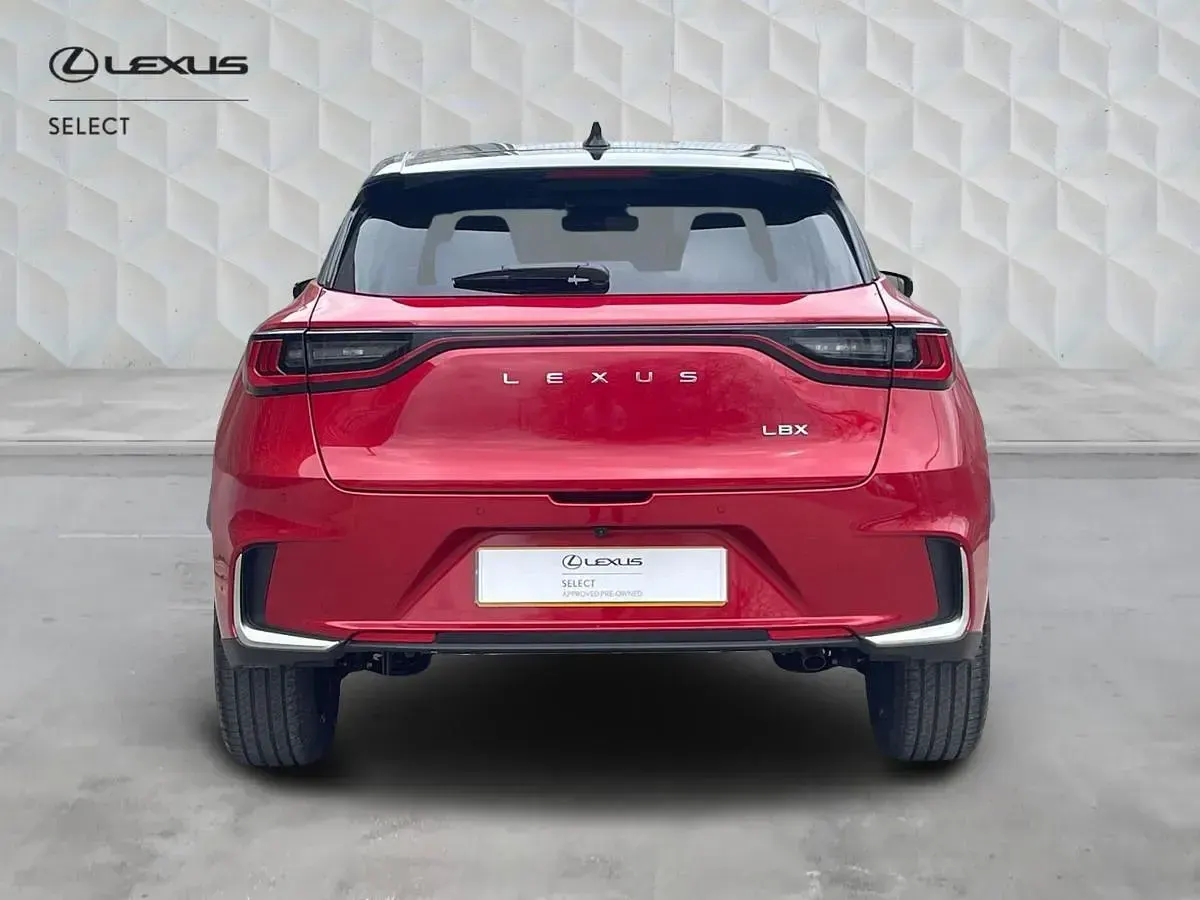 New Lexus LBX 136 HP (100 kW) 2026 Red/black SUV