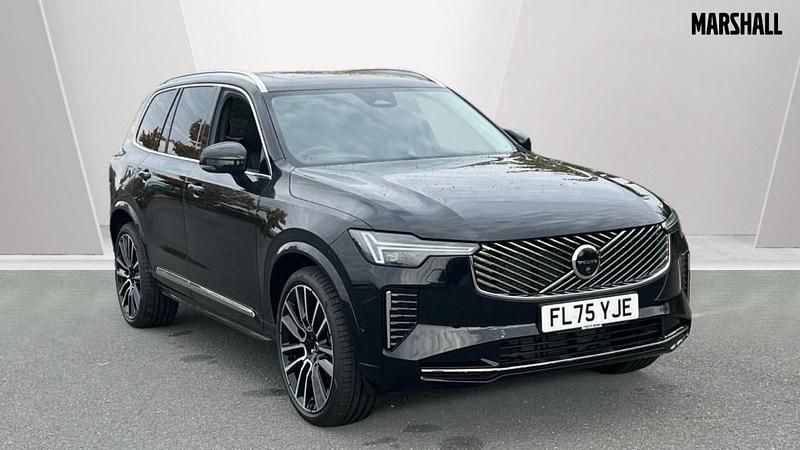 Metallic crystal white New 2025 Volvo XC90 Ultra SUV | £61,950 - Image 1/4