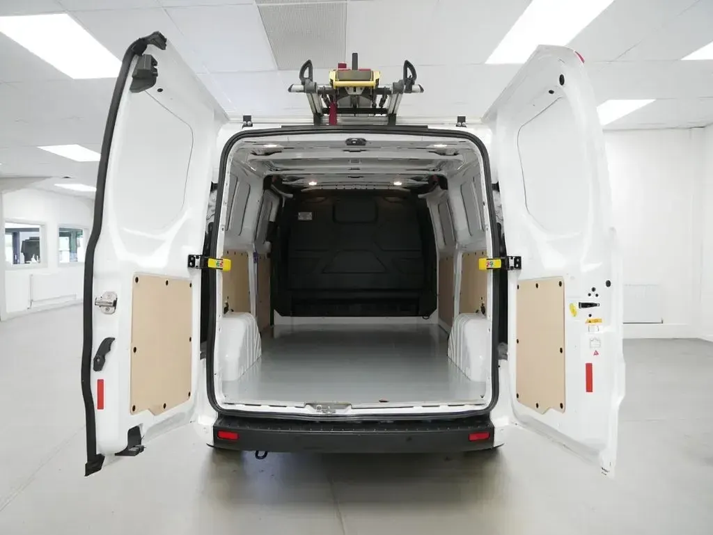 Used Ford Transit Custom Trend 105 HP (77 kW) 2023 White Van