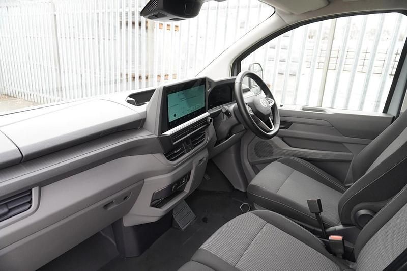 Used VW Transporter Pro 160 kW (218 HP) 2025 Grey Van